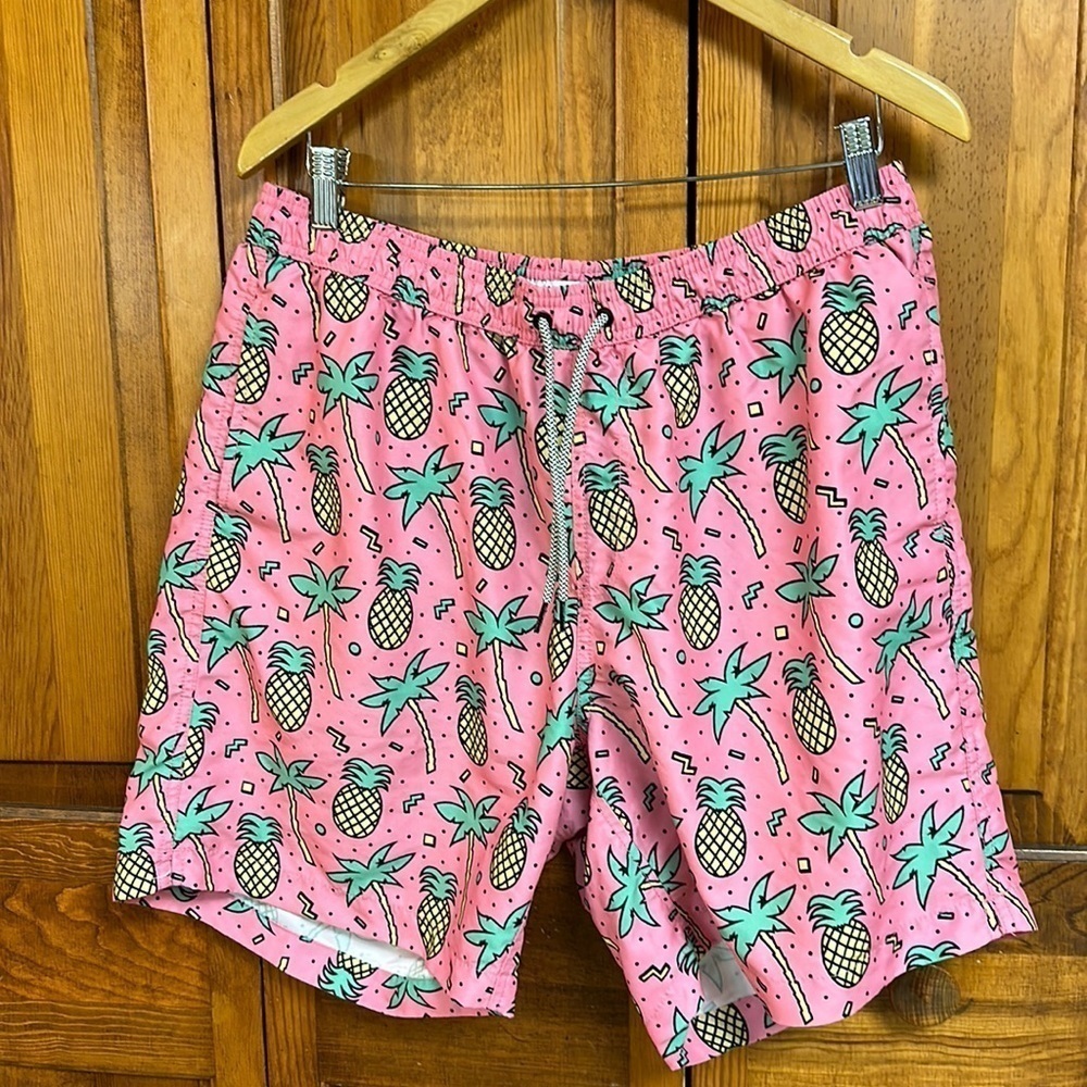 Maamgic Pink/Pineapple Swim Trunks w/Mesh Lining Size XXL